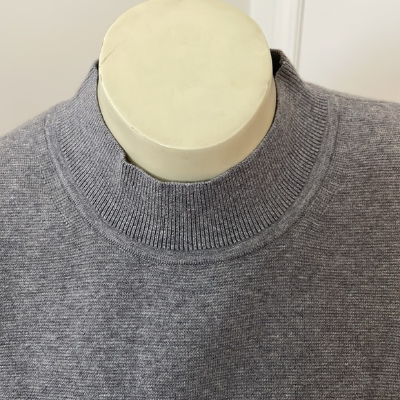 Banana Republic Soft Mock Neck Sweater Shell - Picture 6 of 9